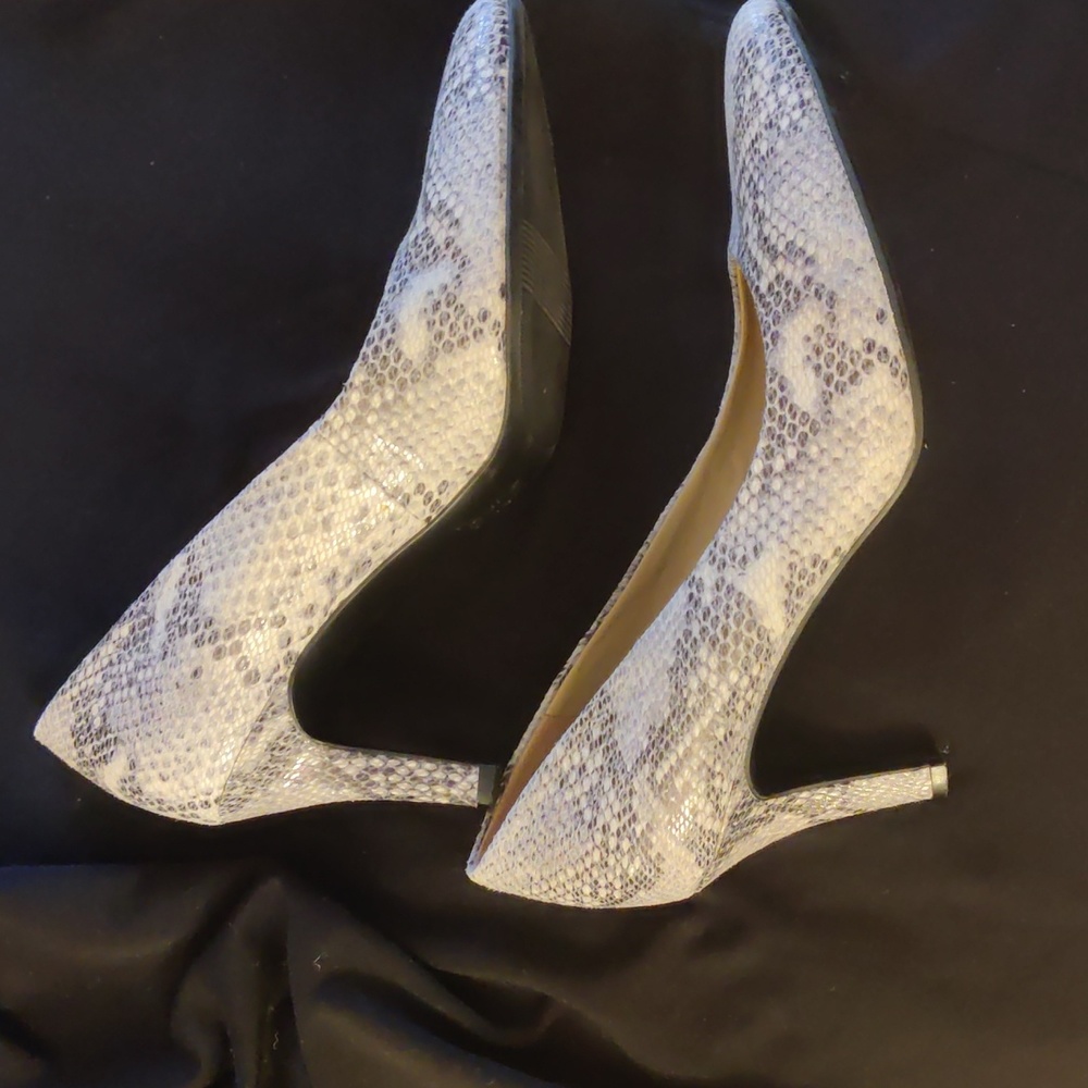 👠Naturalizer snake 9 padded insole